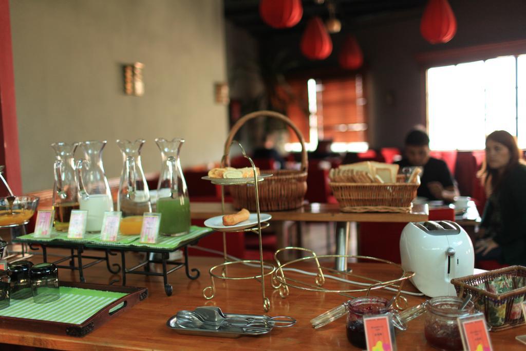 Manhattan Bund Business Hotel Shanghai Restaurant photo
