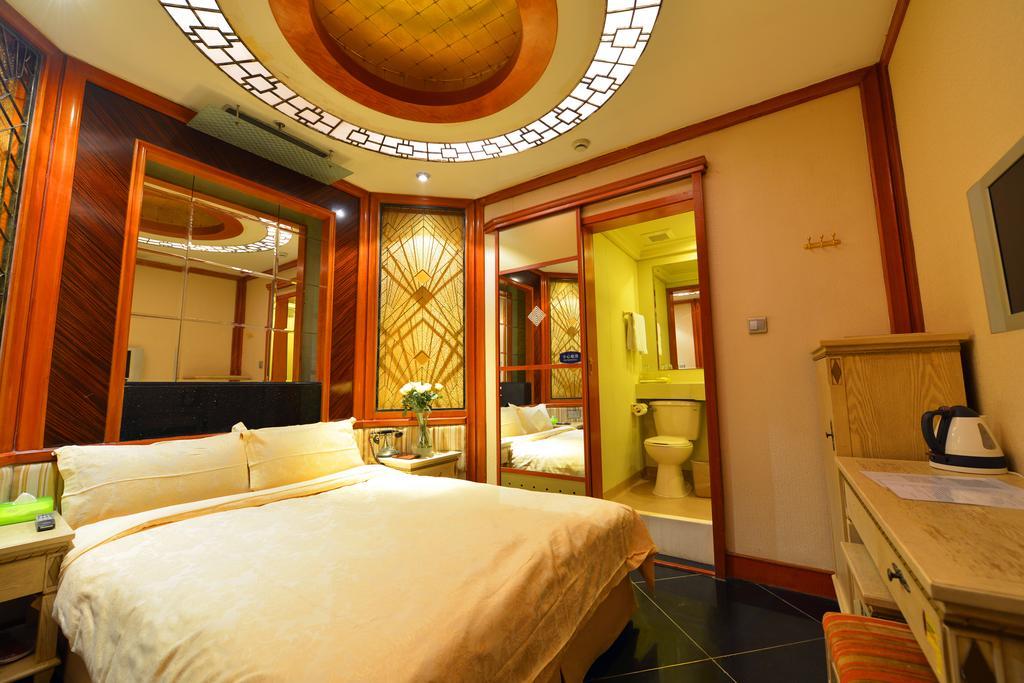Manhattan Bund Business Hotel Shanghai Room photo