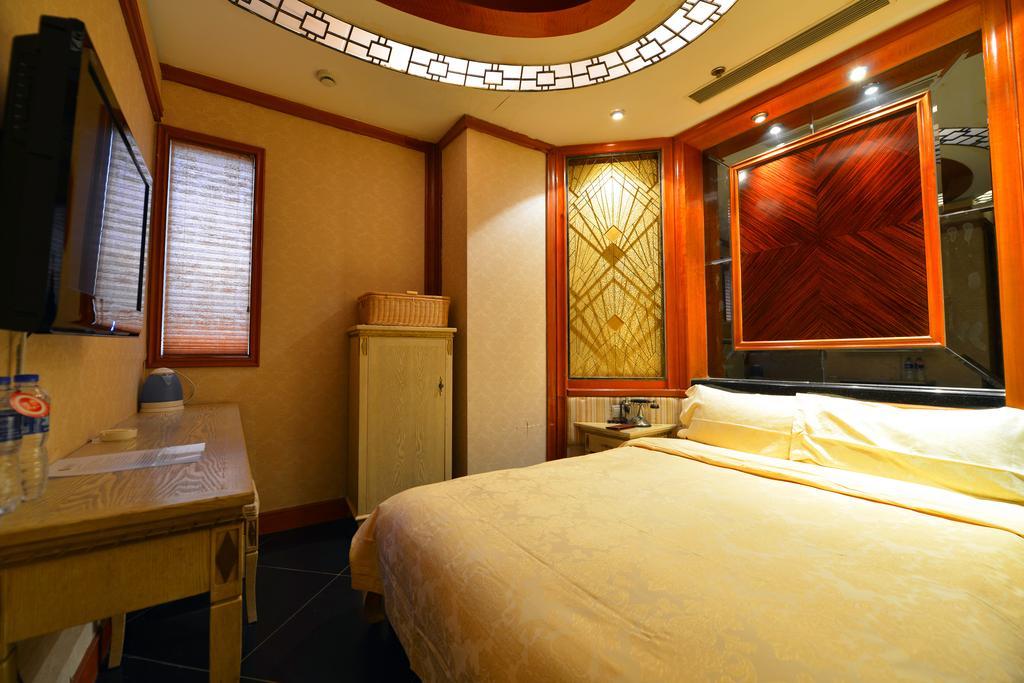 Manhattan Bund Business Hotel Shanghai Room photo